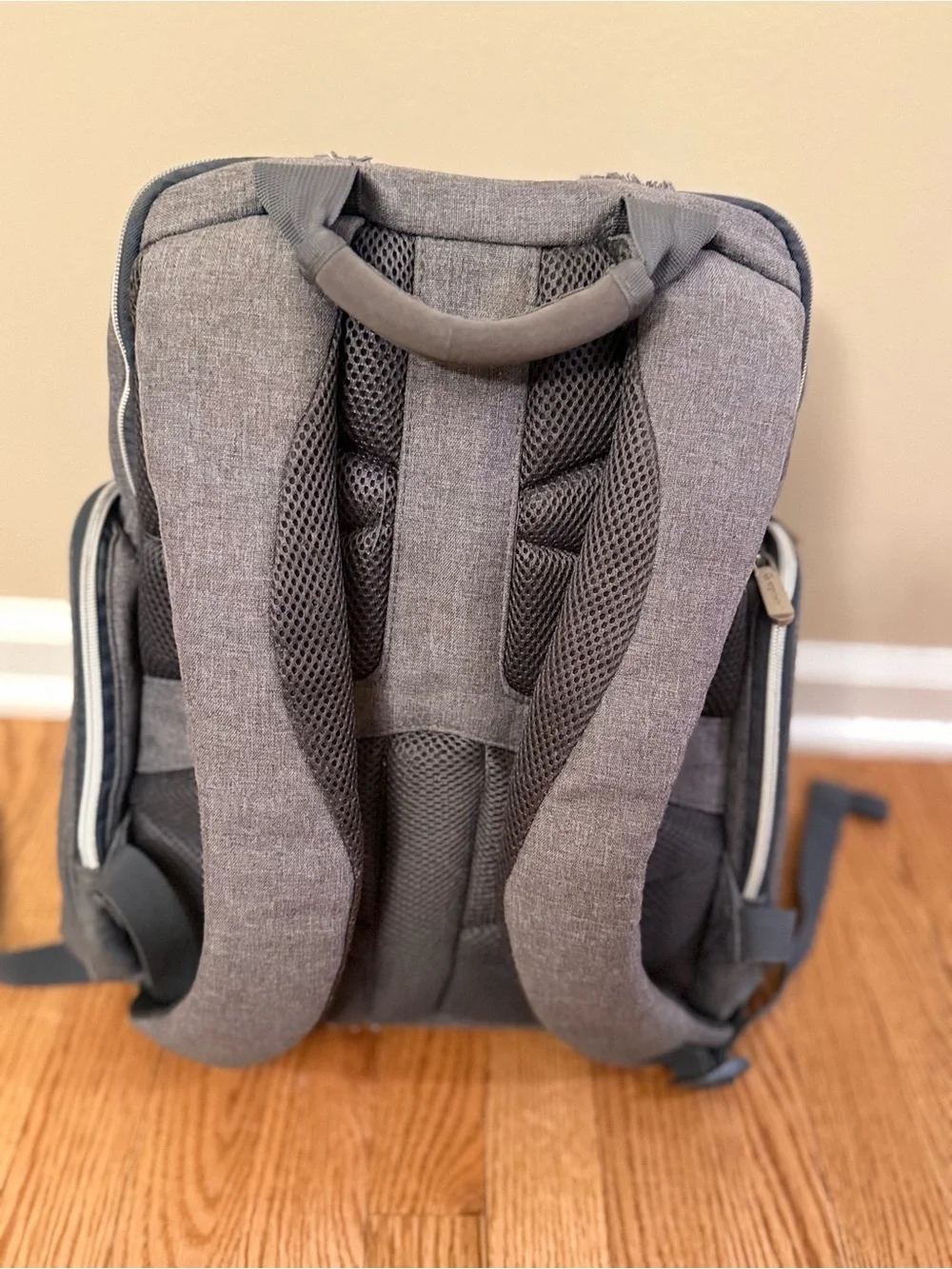 Ergobaby Anywhere I Go Backpack Diaper Bag - Gray - Picture 6 of 6